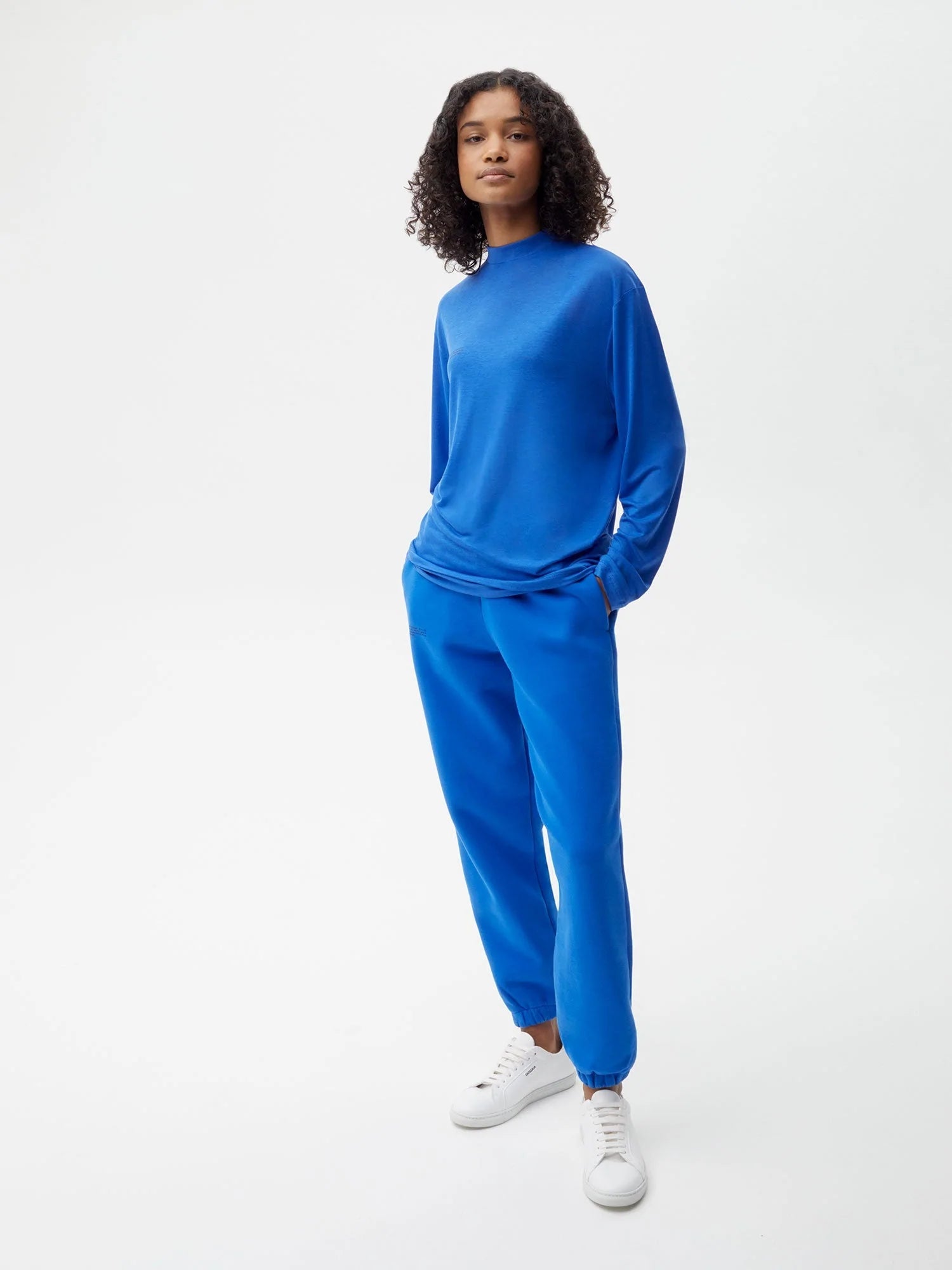 C Fibre Lightweight Crew Neck Cobalt Blue