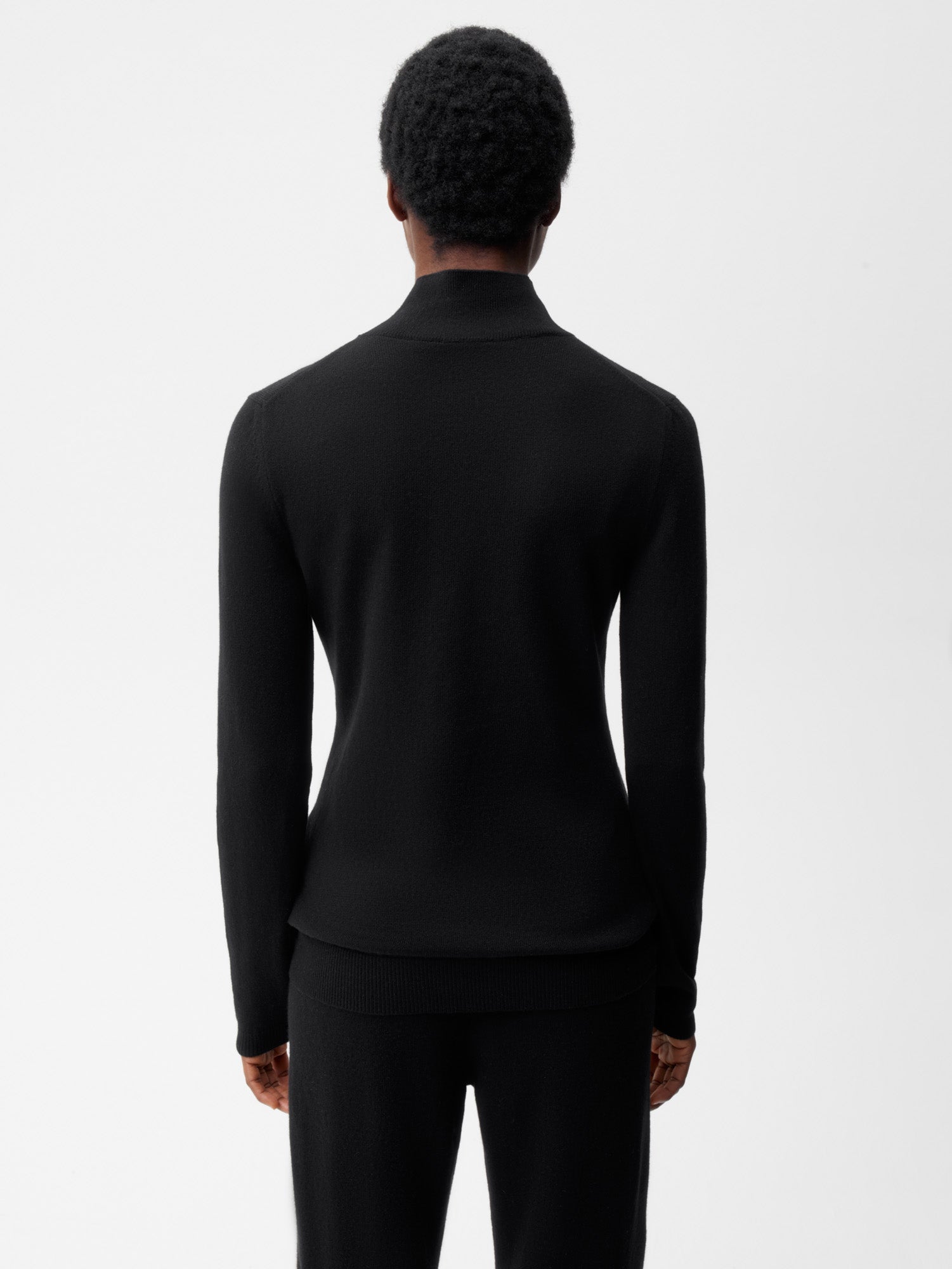 Women Recycled Cashmere Fitted Turtleneck Top—black