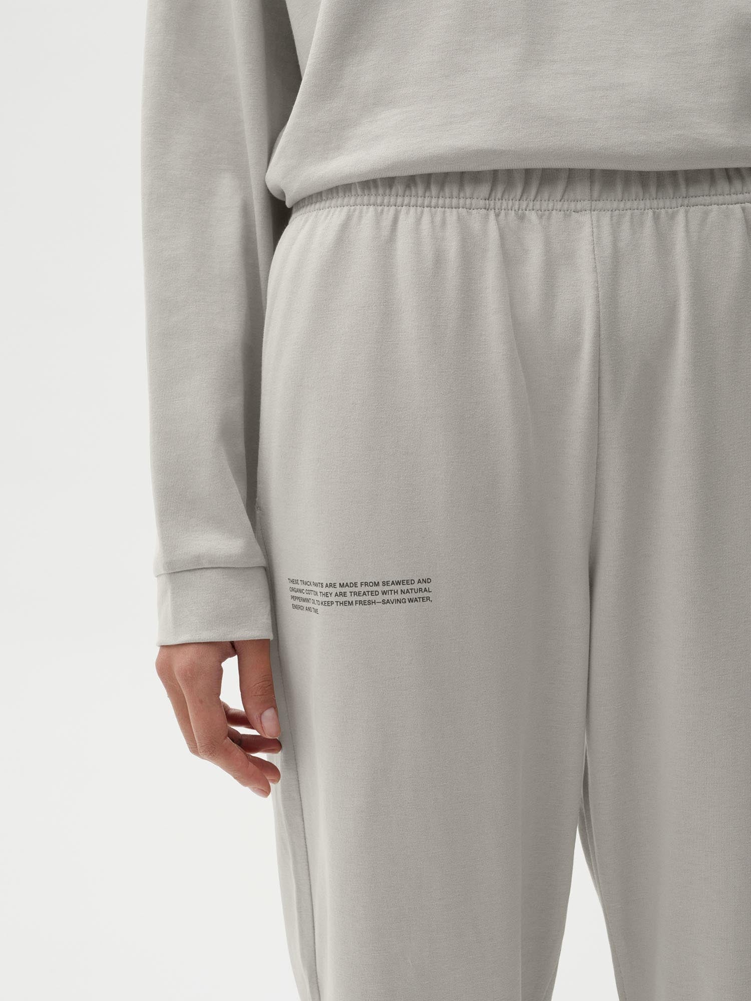 Seaweed Fiber Loungewear Track Pants Stone Model