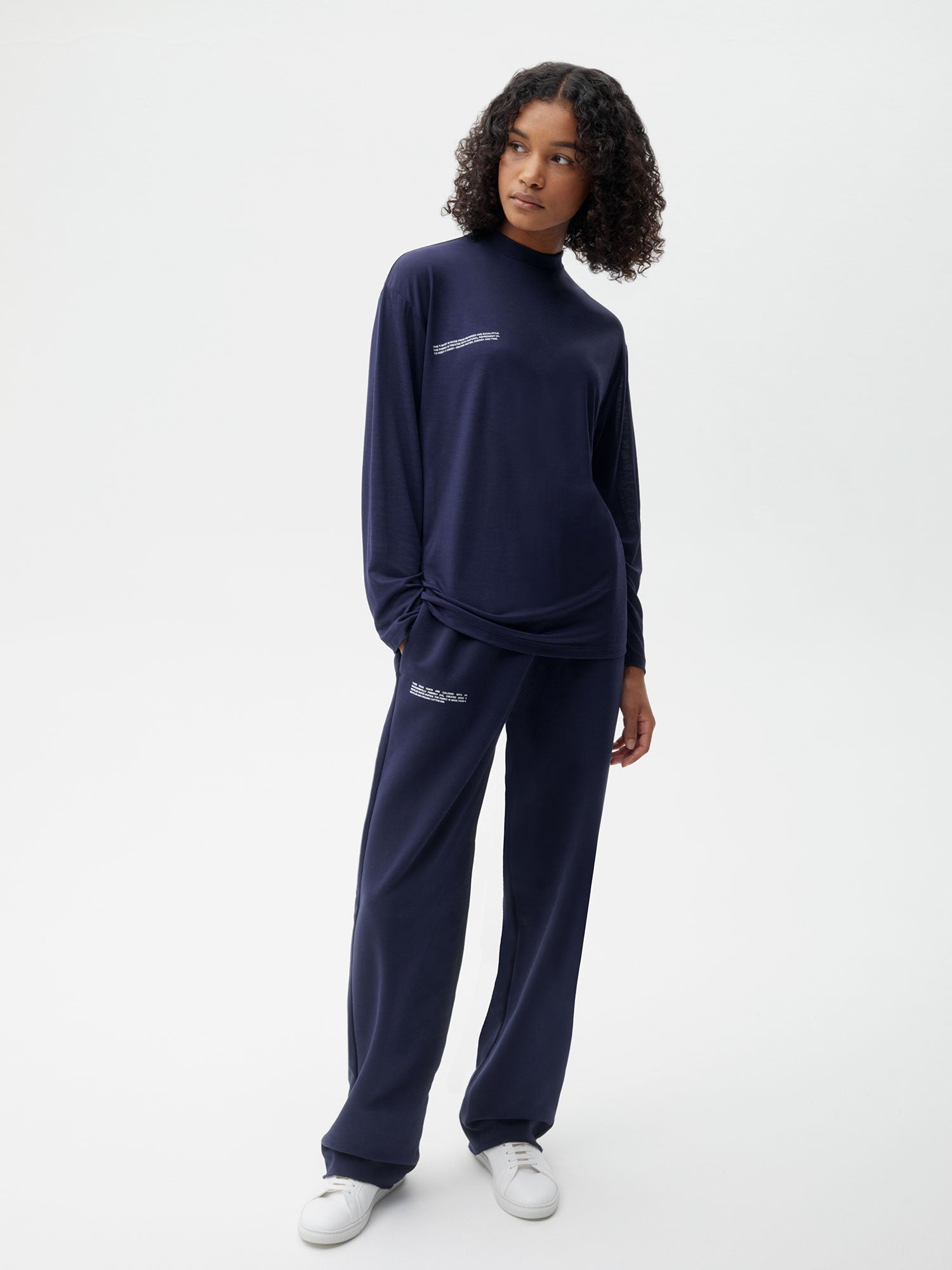 C Fibre Lightweight Crew Neck Navy 