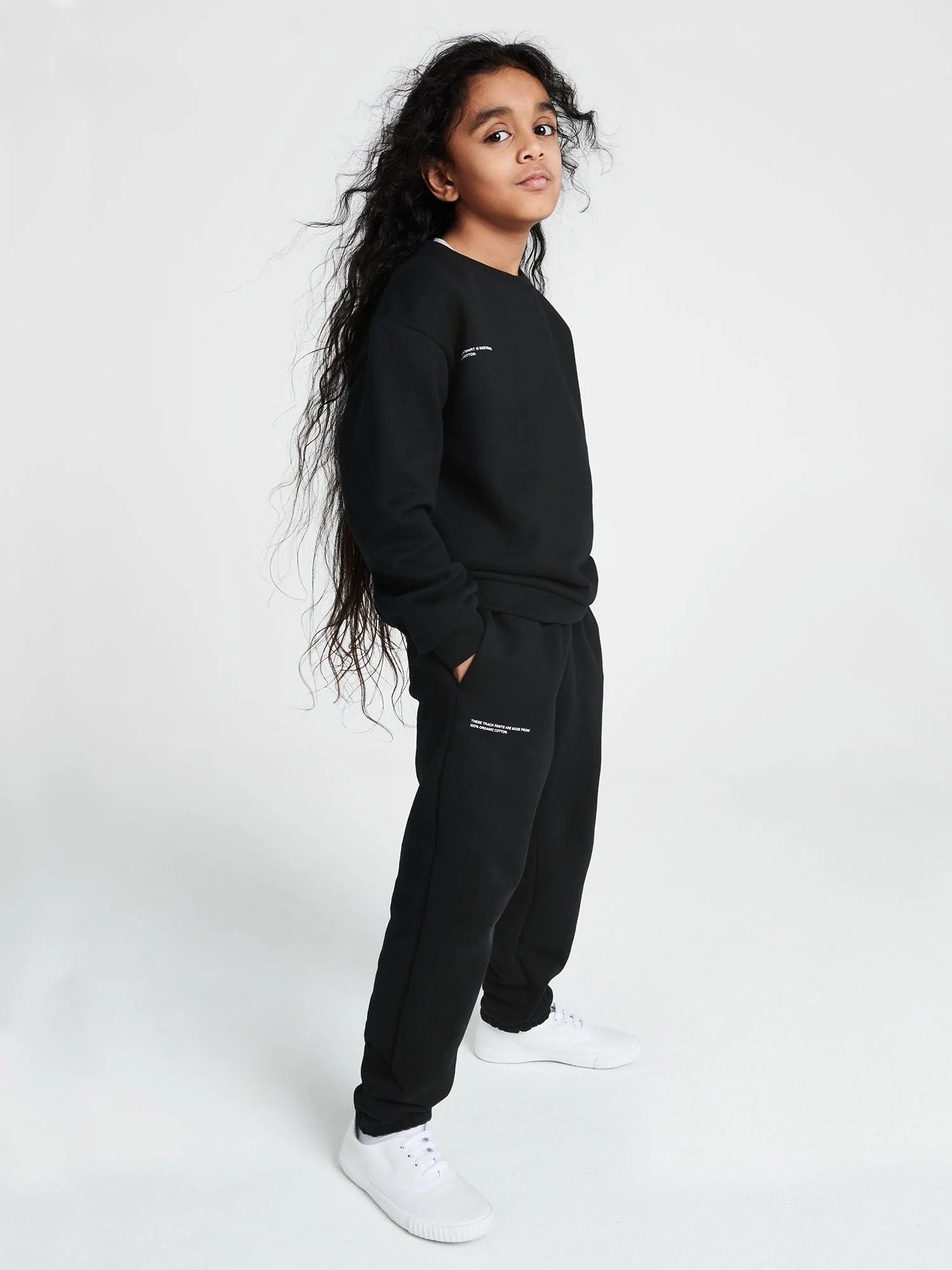 Kids Organic Cotton Trackpants Black Model