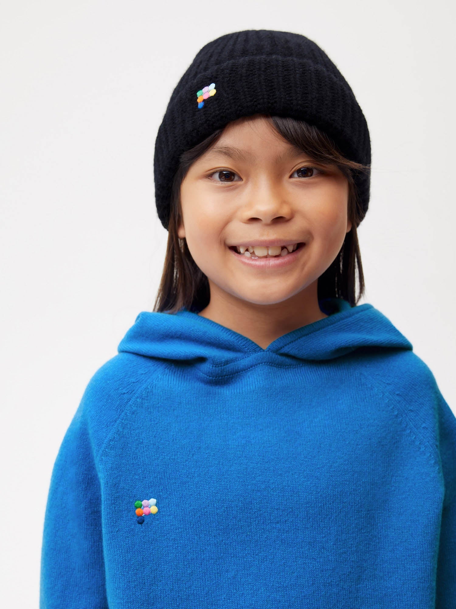 Kids-Recycled-Cashmere-Beanie-Black-1