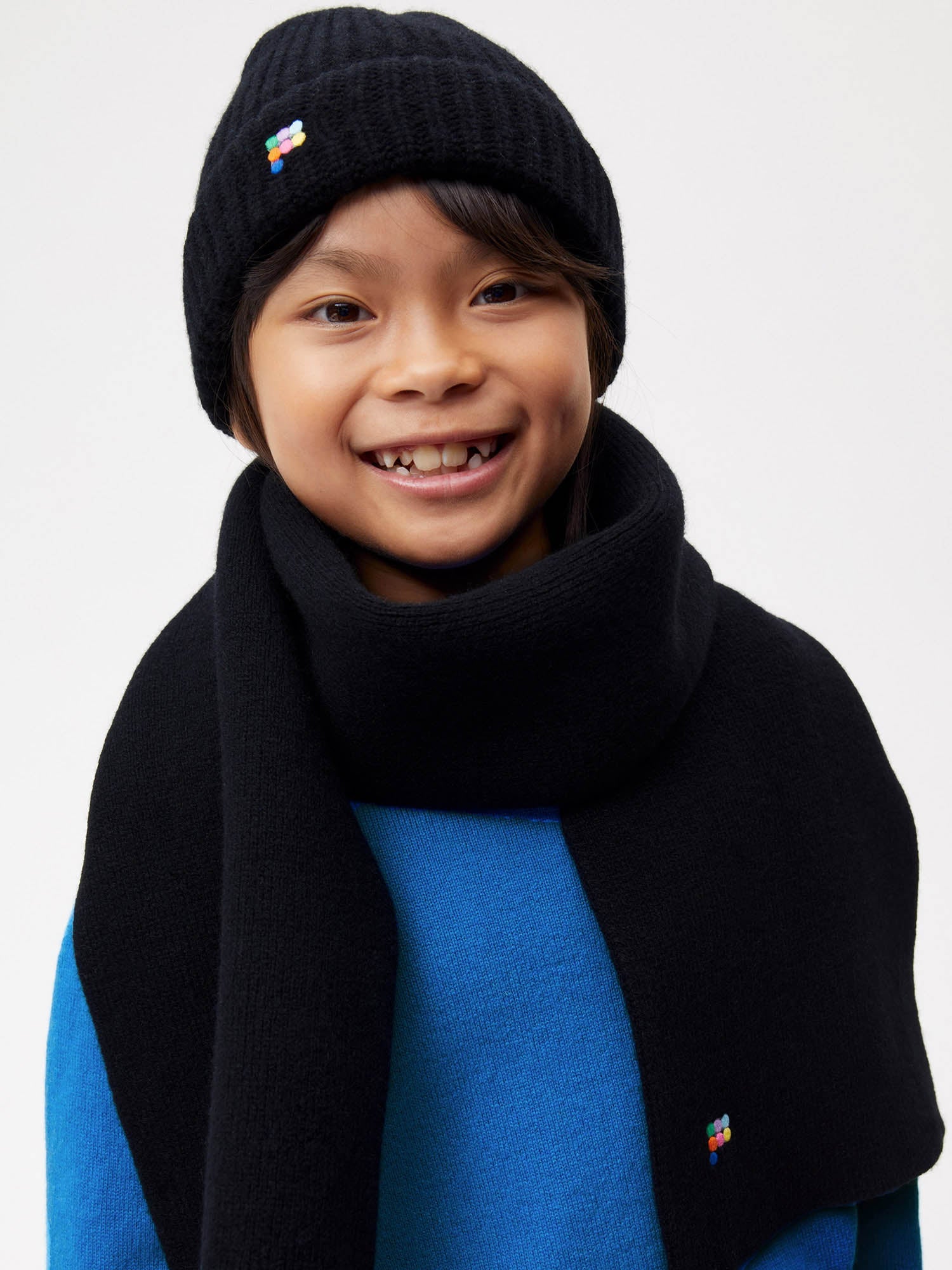 Kids-Recycled-Cashmere-Bicolour-Scarf-Black-1