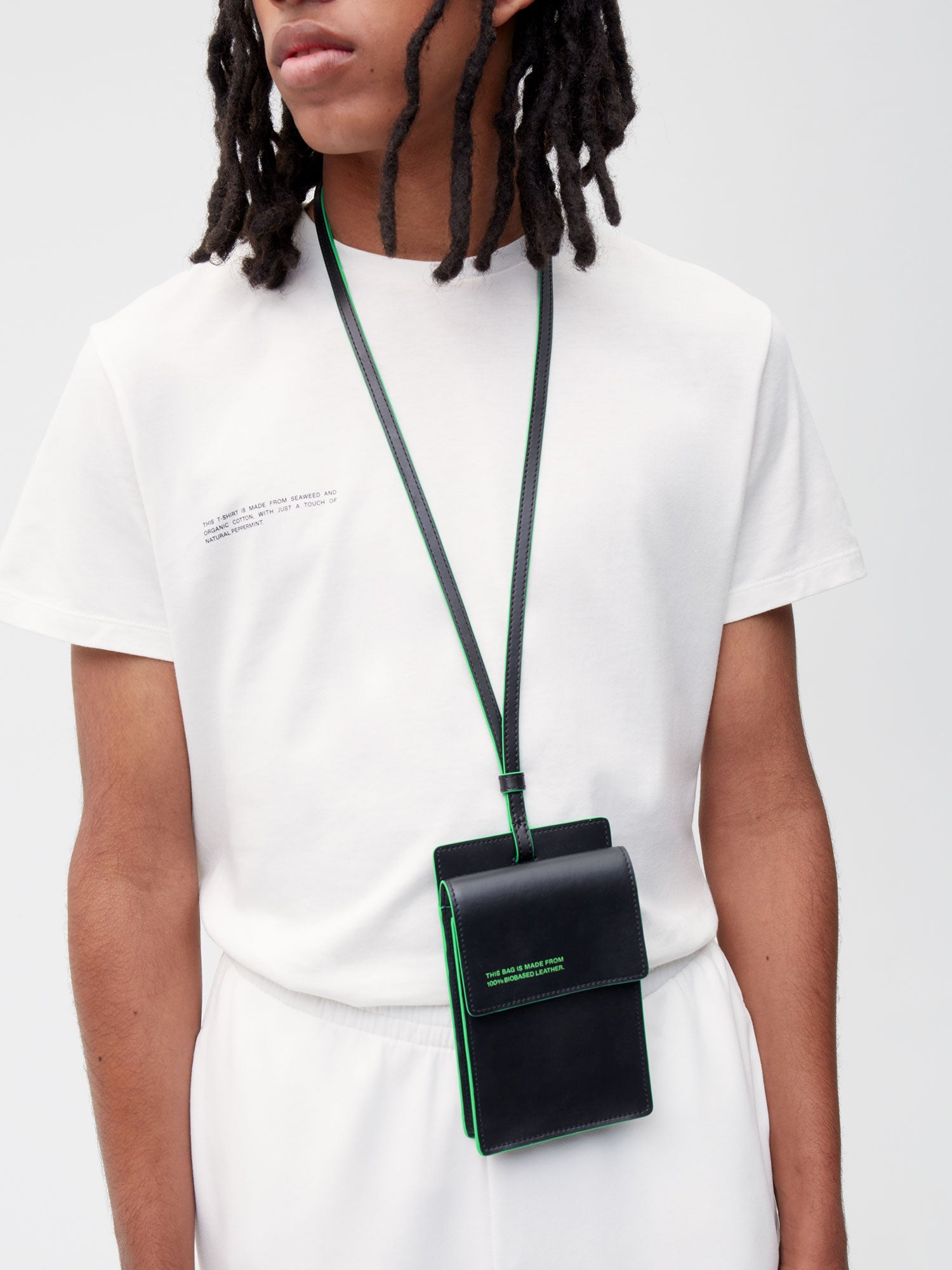 Mirum Pouch Passport Holder Black Jade Green Male