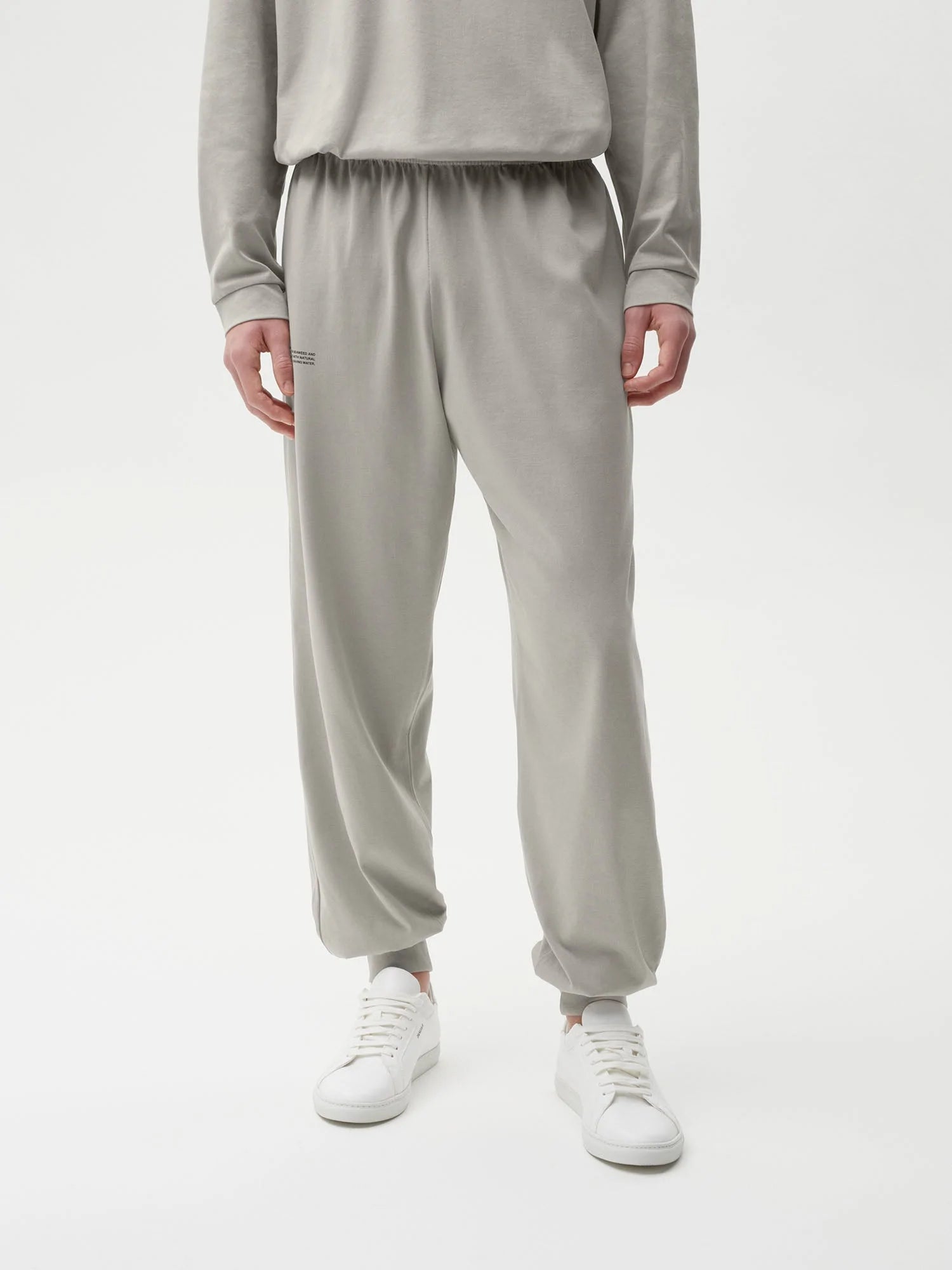 Seaweed Fiber Loungewear Track Pants Stone  Model