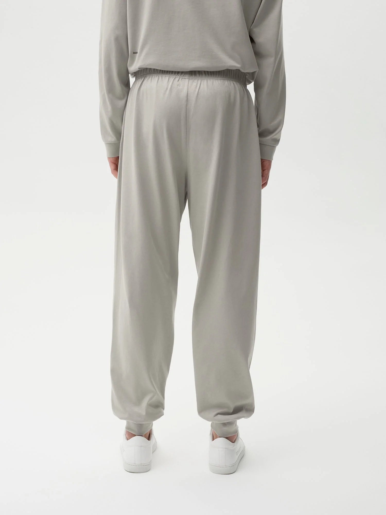 Seaweed Fiber Loungewear Track Pants Stone  Model